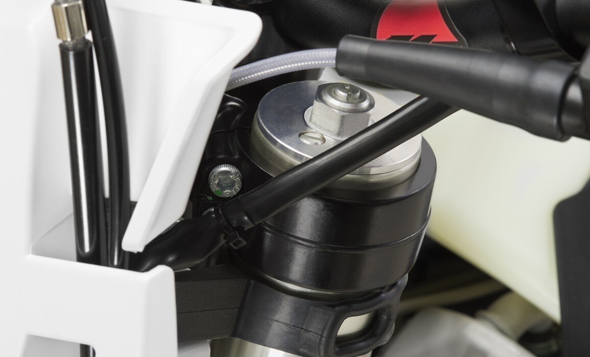 Nuova Rieju MR200/300cc Ranger, l’enduro facile